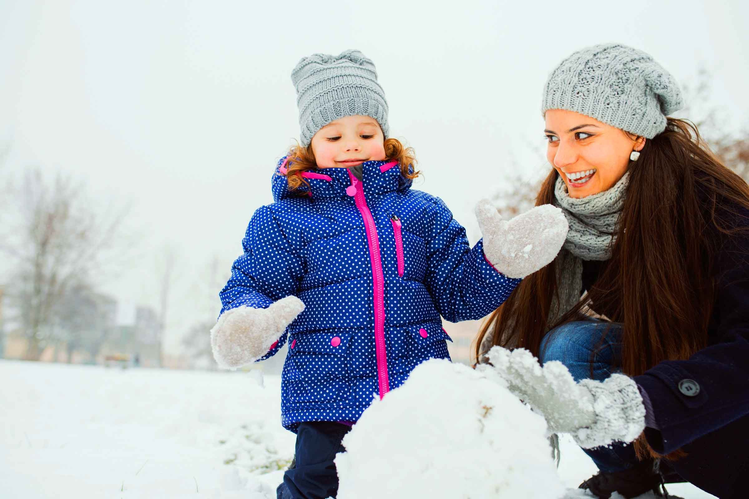 how_build_perfect_snowman_best_practices_flatten_ball