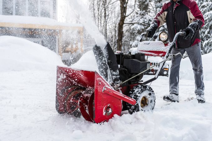 When Is the Best Time to Buy a Snowblower?
