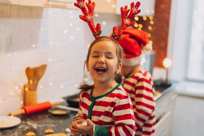 25 of the Funniest Family Christmas Photos