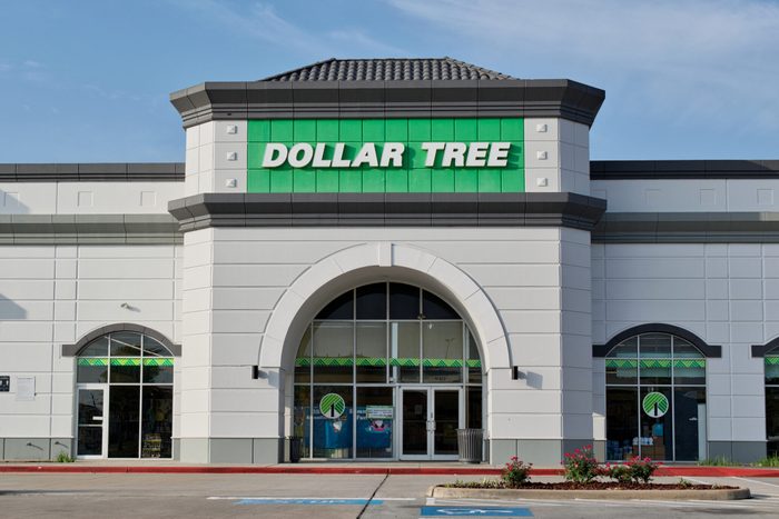 12 Things Dollar Store Employees Won’t Tell You