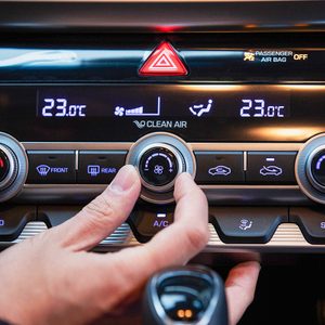 Heres The Simple Trick To Cooling Off Your Car As Quickly As Possible Adobestock 355792447 Ft